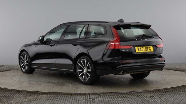 Used Volvo V60 2021 for sale - 76276512: Photo 2