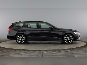 Used Volvo V60 2021 for sale - 76276512: Photo