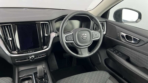Used Volvo V60 2021 for sale - 76276512: Photo 8