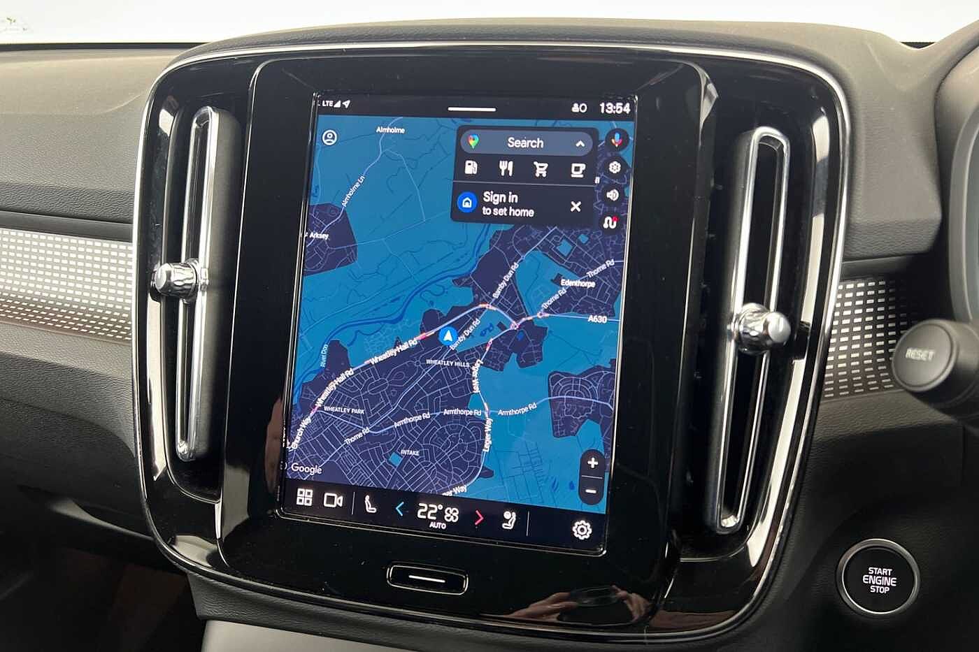 Used Volvo XC40 2025 for sale - 76652347: Photo 15