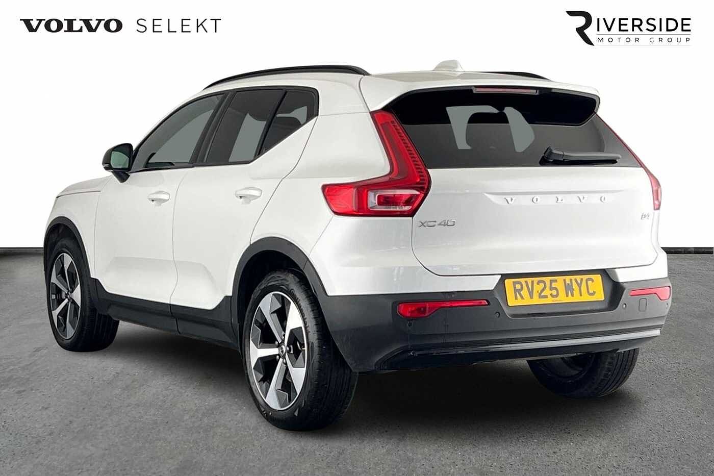 Used Volvo XC40 2025 for sale - 76652347: Photo 3