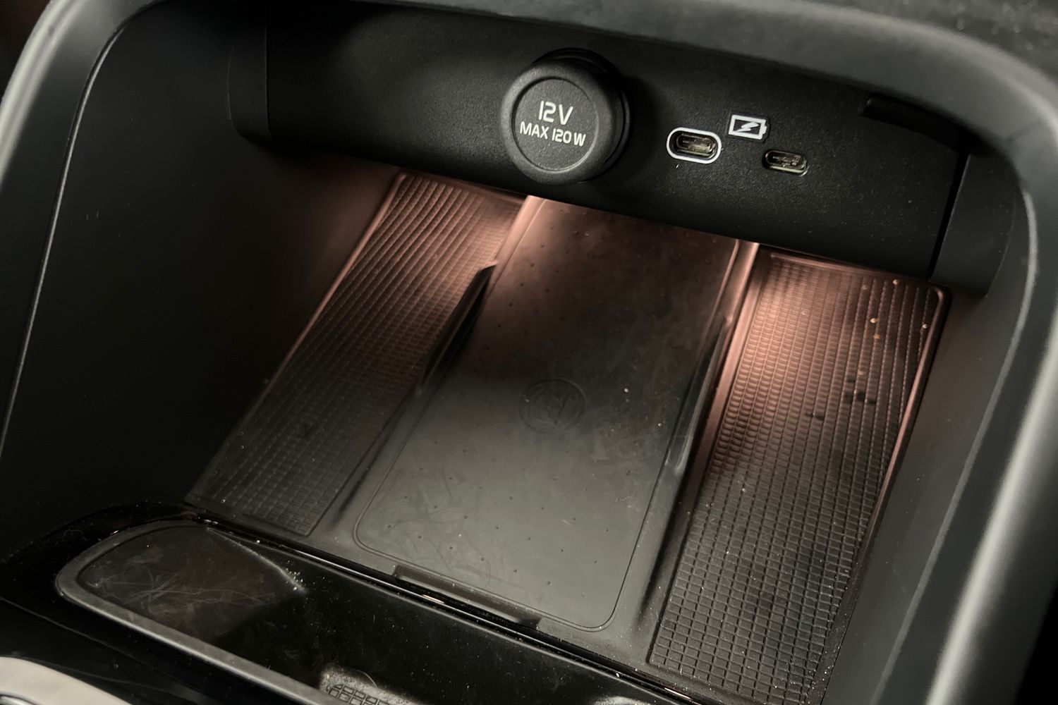 Used Volvo XC40 2025 for sale - 76652347: Photo 33