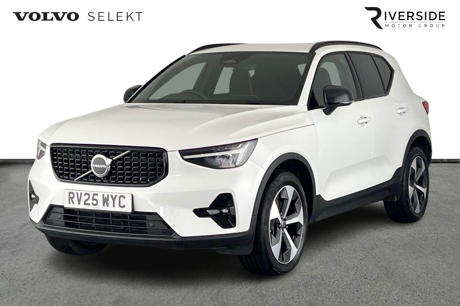 Used Volvo XC40 2025 for sale - 76652347: Photo 9