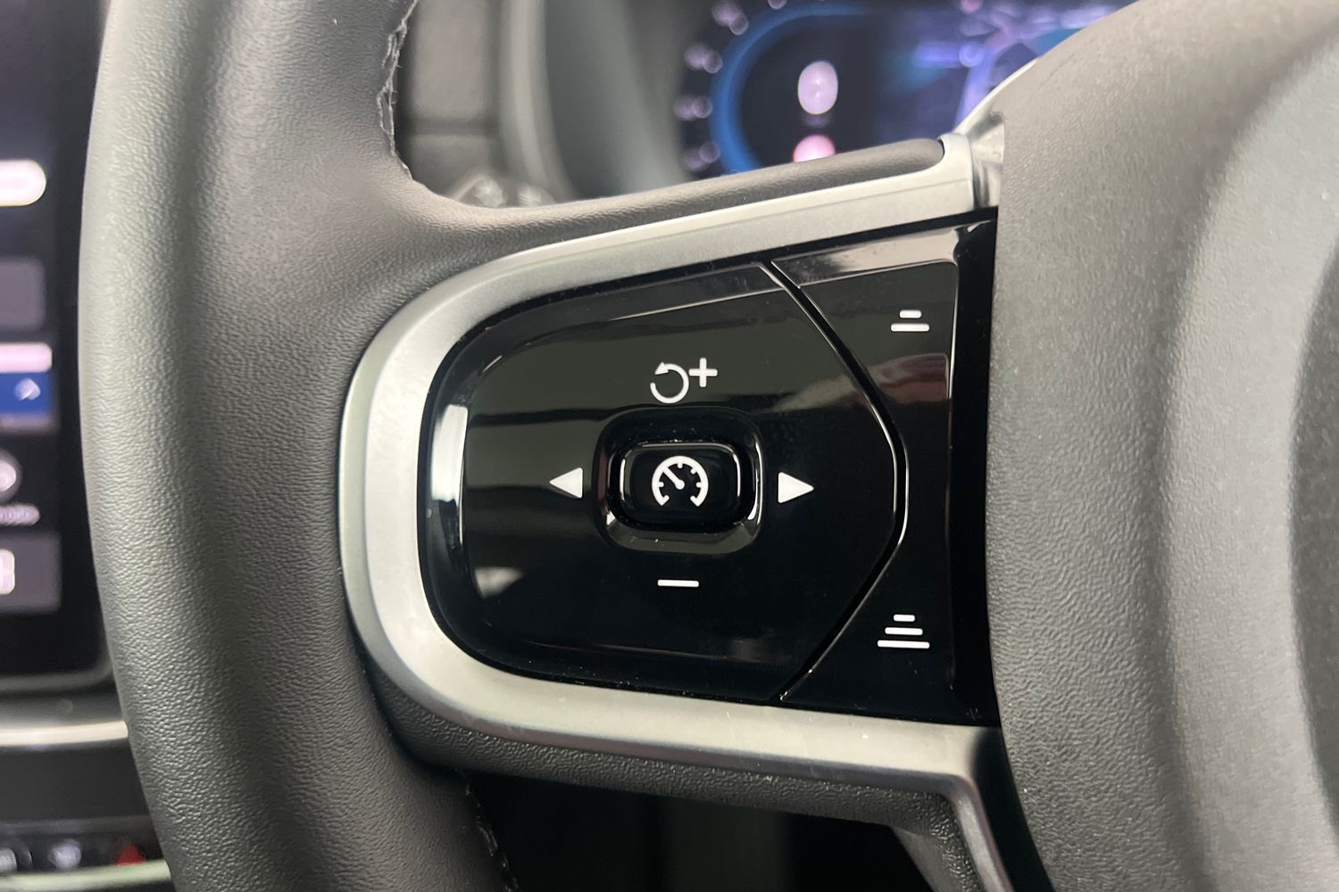 Used Volvo XC90 2025 for sale - 76796327: Photo 11