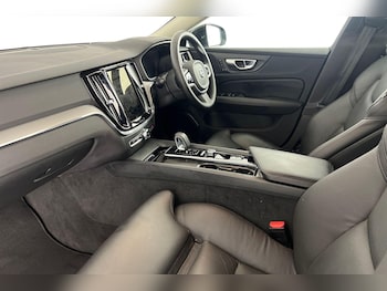 Used Volvo V60 2025 for sale - 77965279: Photo