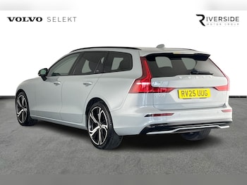 Used Volvo V60 2025 for sale - 77965279: Photo