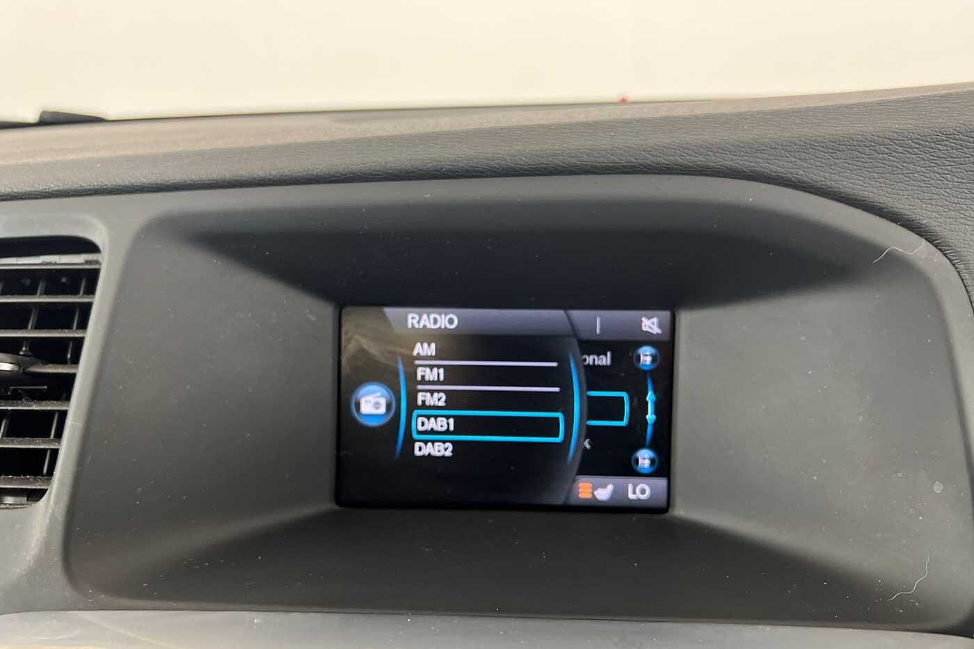 Used Volvo V60 2015 for sale - 76234051: Photo 15