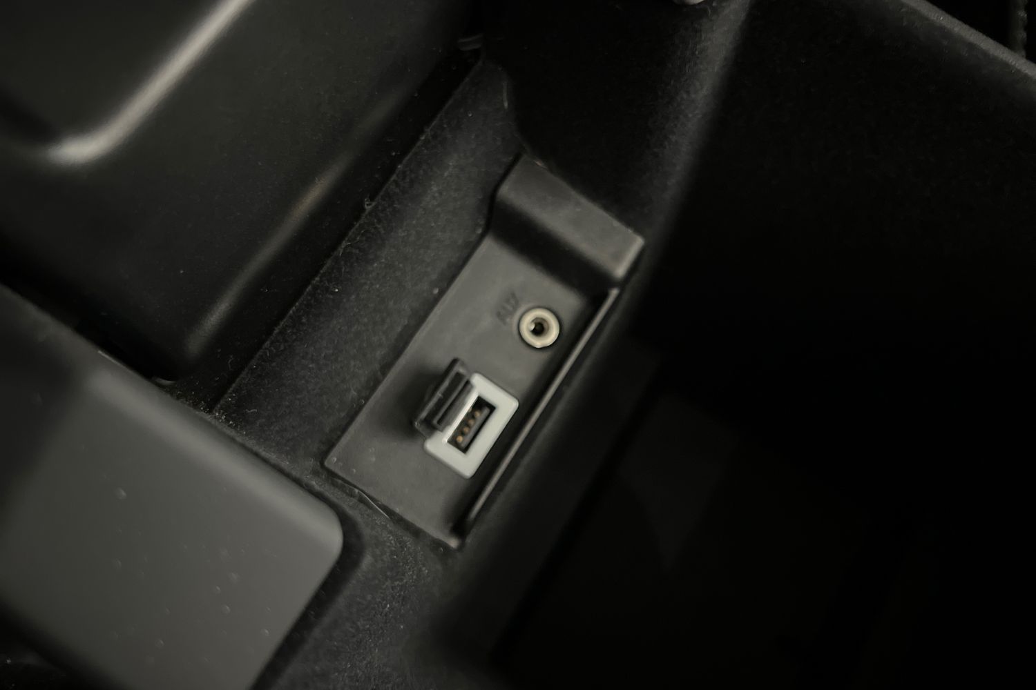 Used Volvo V60 2015 for sale - 76234051: Photo 35