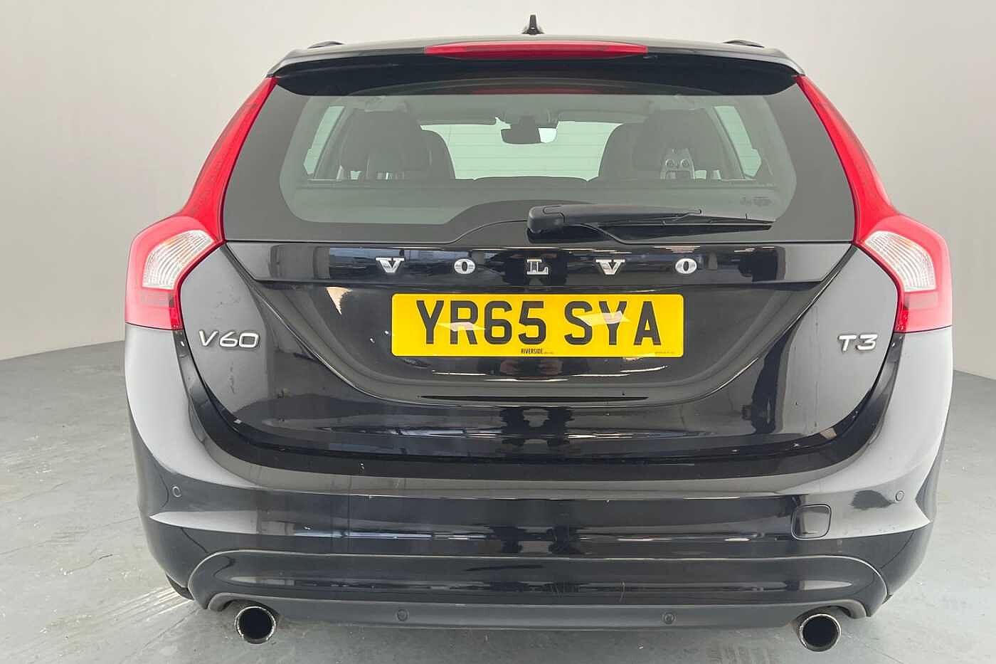 Used Volvo V60 2015 for sale - 76234051: Photo 39