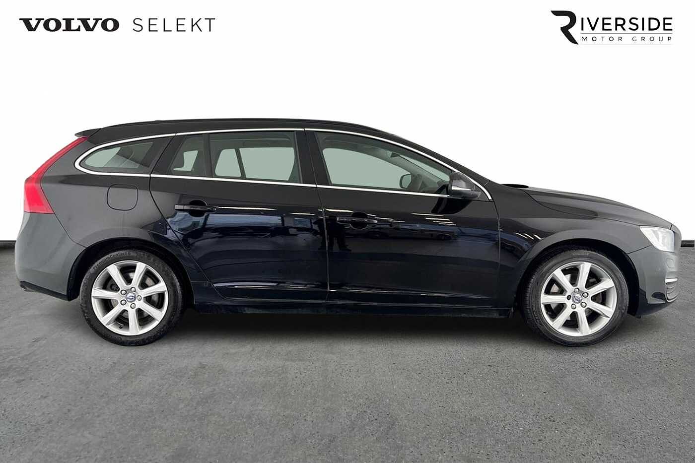 Used Volvo V60 2015 for sale - 76234051: Photo 4