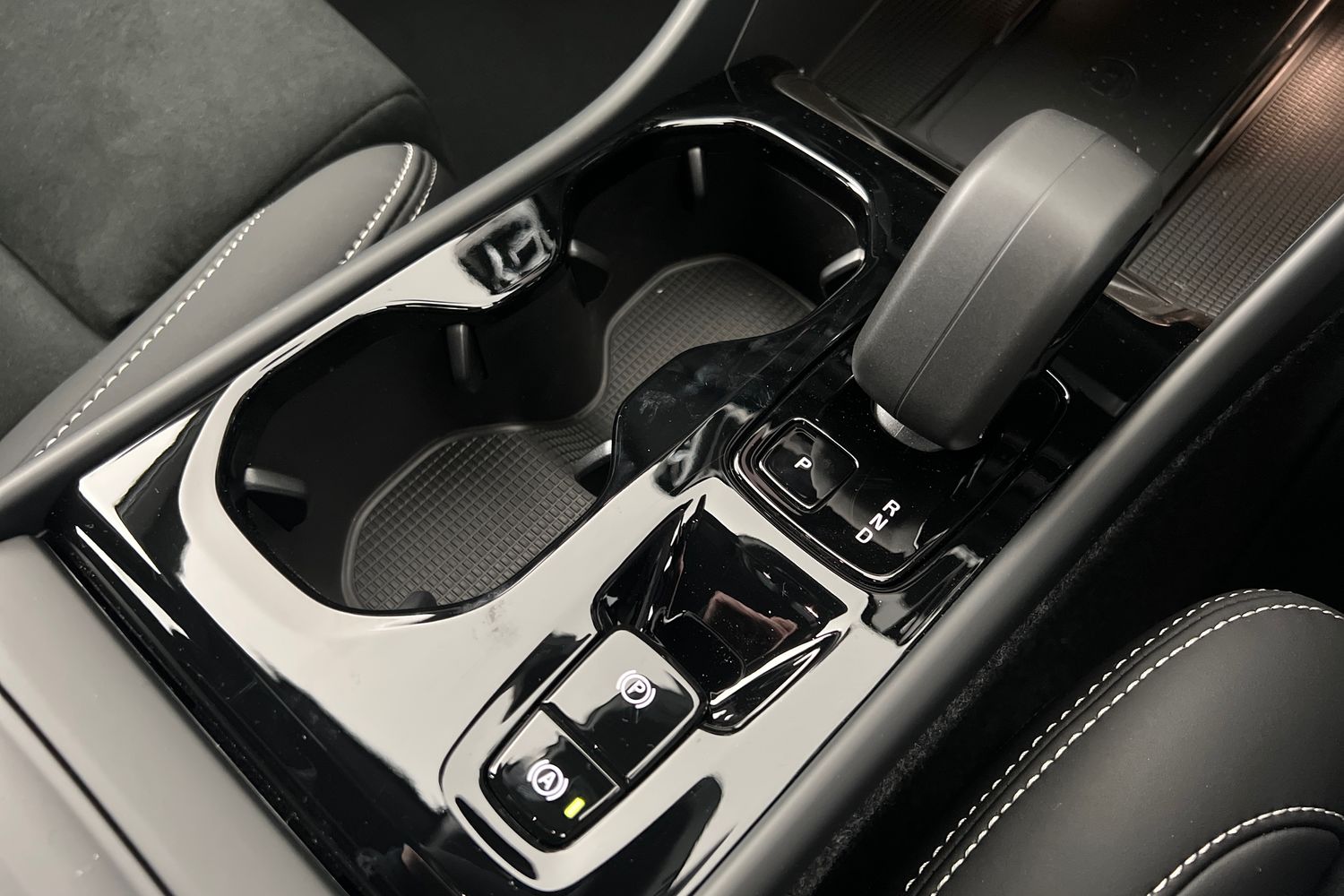 Used Volvo XC40 2025 for sale - 77210240: Photo 13