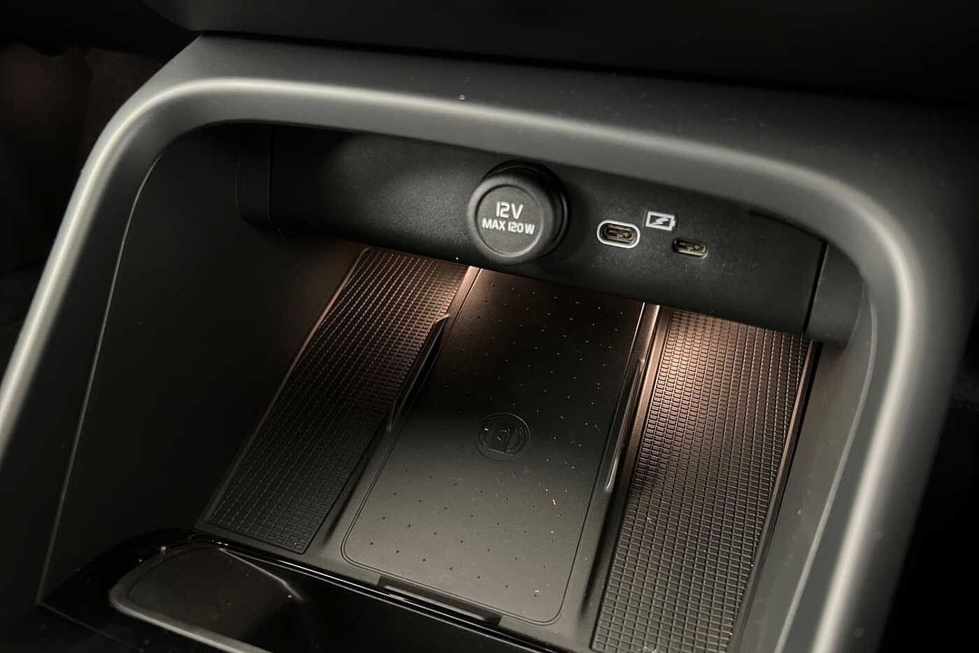 Used Volvo XC40 2025 for sale - 77210240: Photo 33