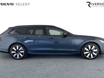 Used Volvo V90 2024 for sale - 74869762: Photo