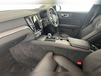 Used Volvo V60 2025 for sale - 77380963: Photo
