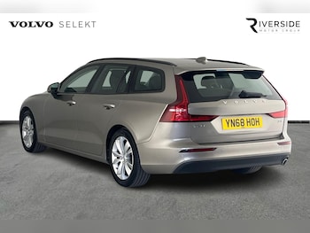 Used Volvo V60 2018 for sale - 75440049: Photo