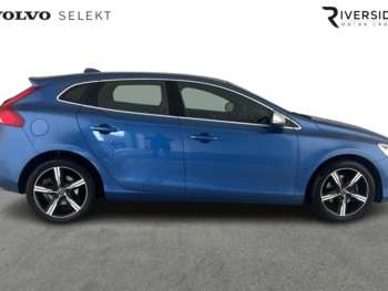 Used Volvo V40 2016 for sale - 74870342: Photo