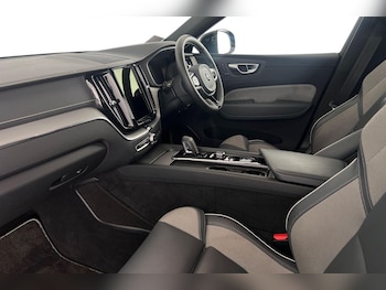 Used Volvo XC60 2020 for sale - 78804371: Photo