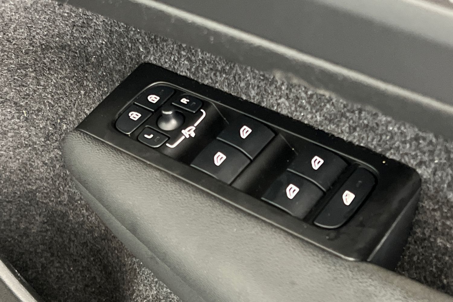 Used Volvo XC40 2021 for sale - 76796336: Photo 27