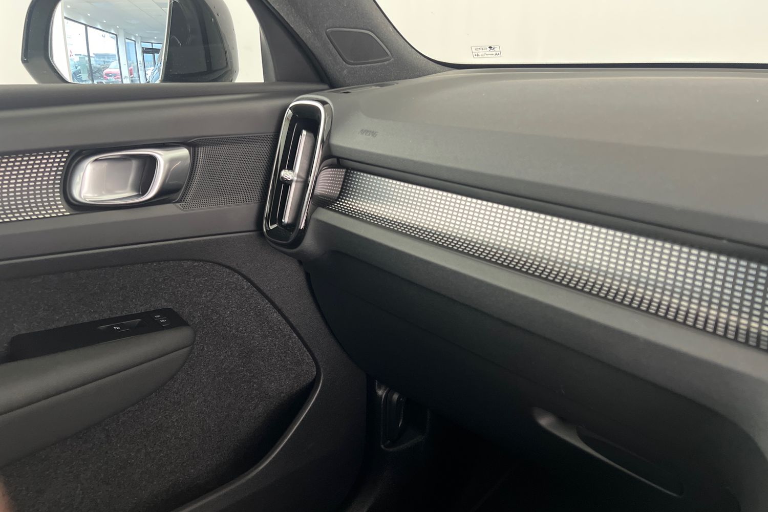 Used Volvo XC40 2021 for sale - 76796336: Photo 35