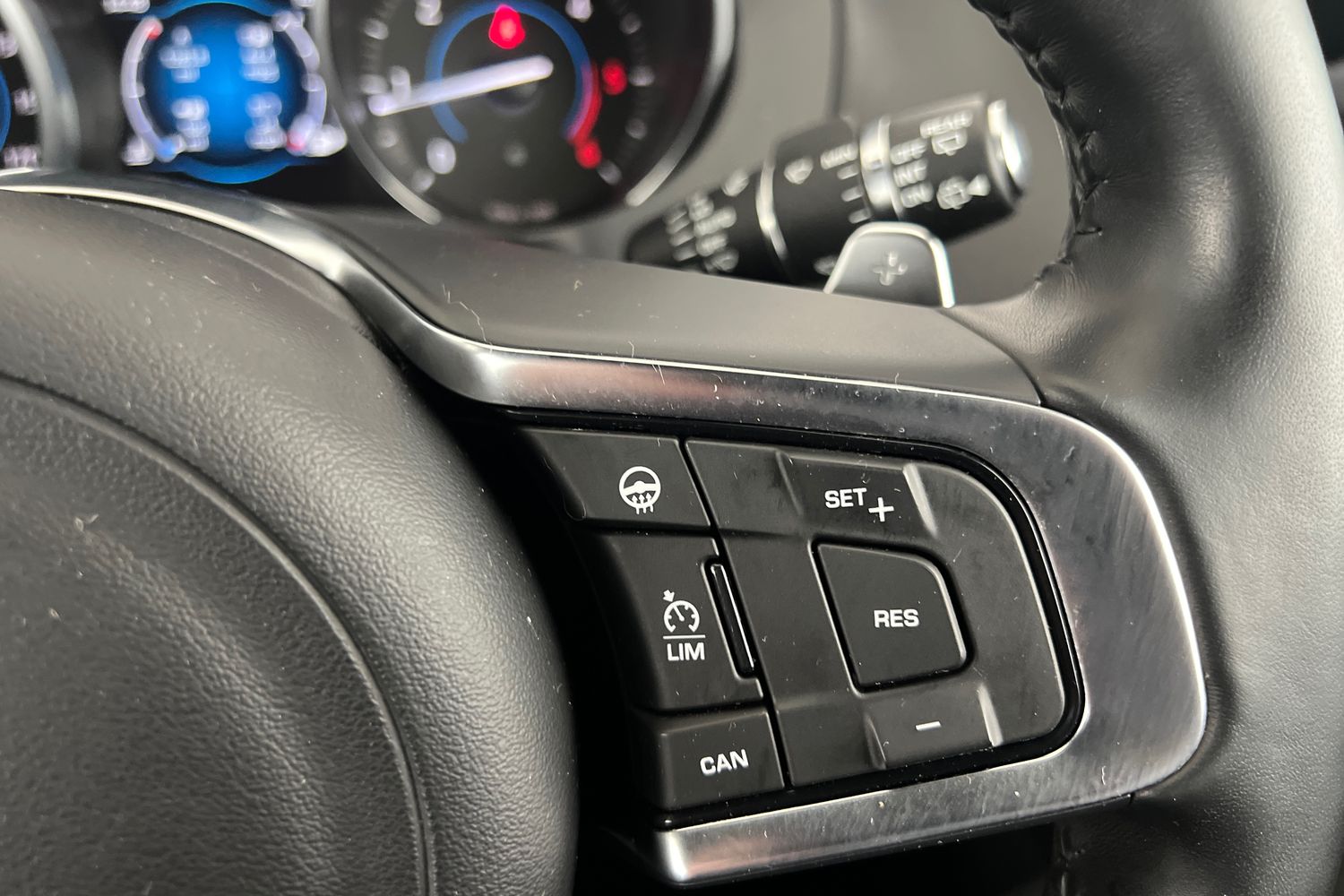 Used Jaguar F-Pace 2017 for sale - 76316925: Photo 12