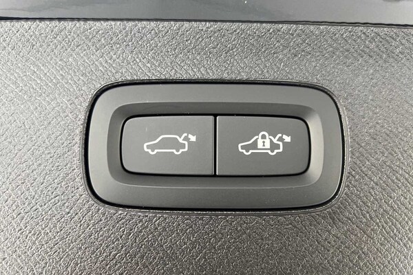Used Volvo XC90 2025 for sale - 75440221: Photo 24