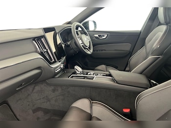 Used Volvo XC60 2025 for sale - 78953537: Photo