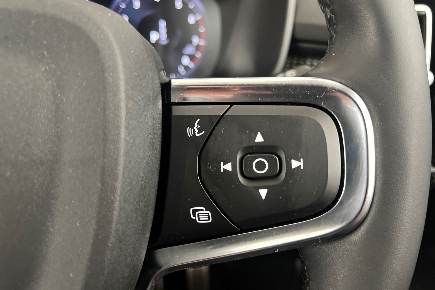 Used Volvo XC40 2022 for sale - 76234122: Photo 12