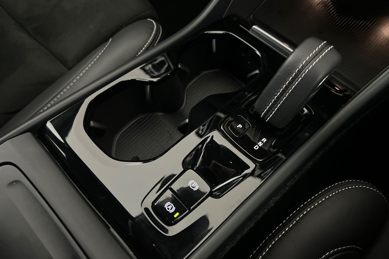 Used Volvo XC40 2022 for sale - 76234122: Photo 13