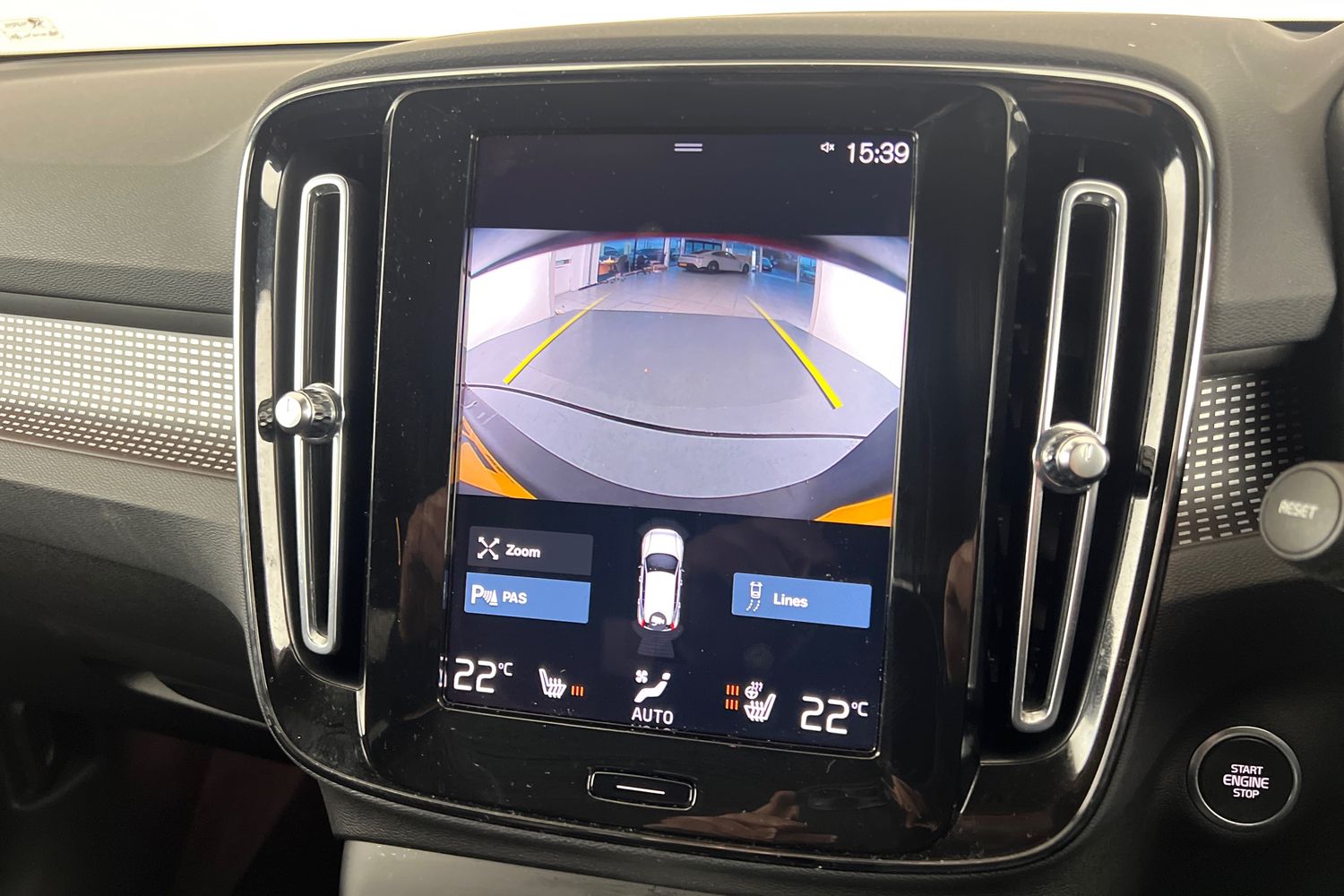 Used Volvo XC40 2022 for sale - 76234122: Photo 16