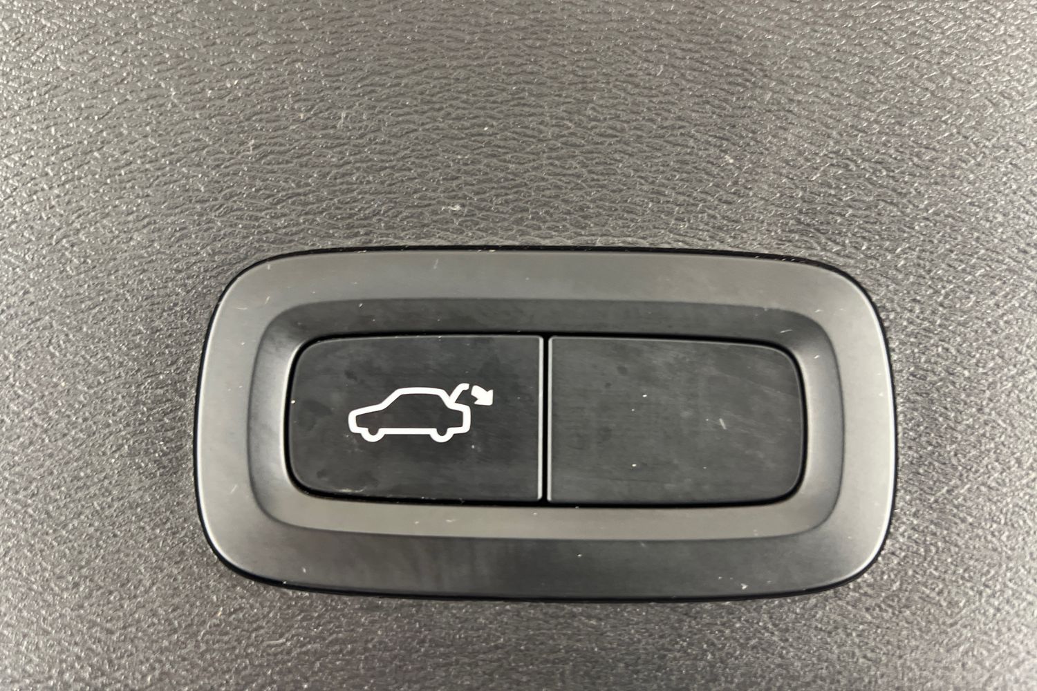 Used Volvo XC40 2022 for sale - 76234122: Photo 22