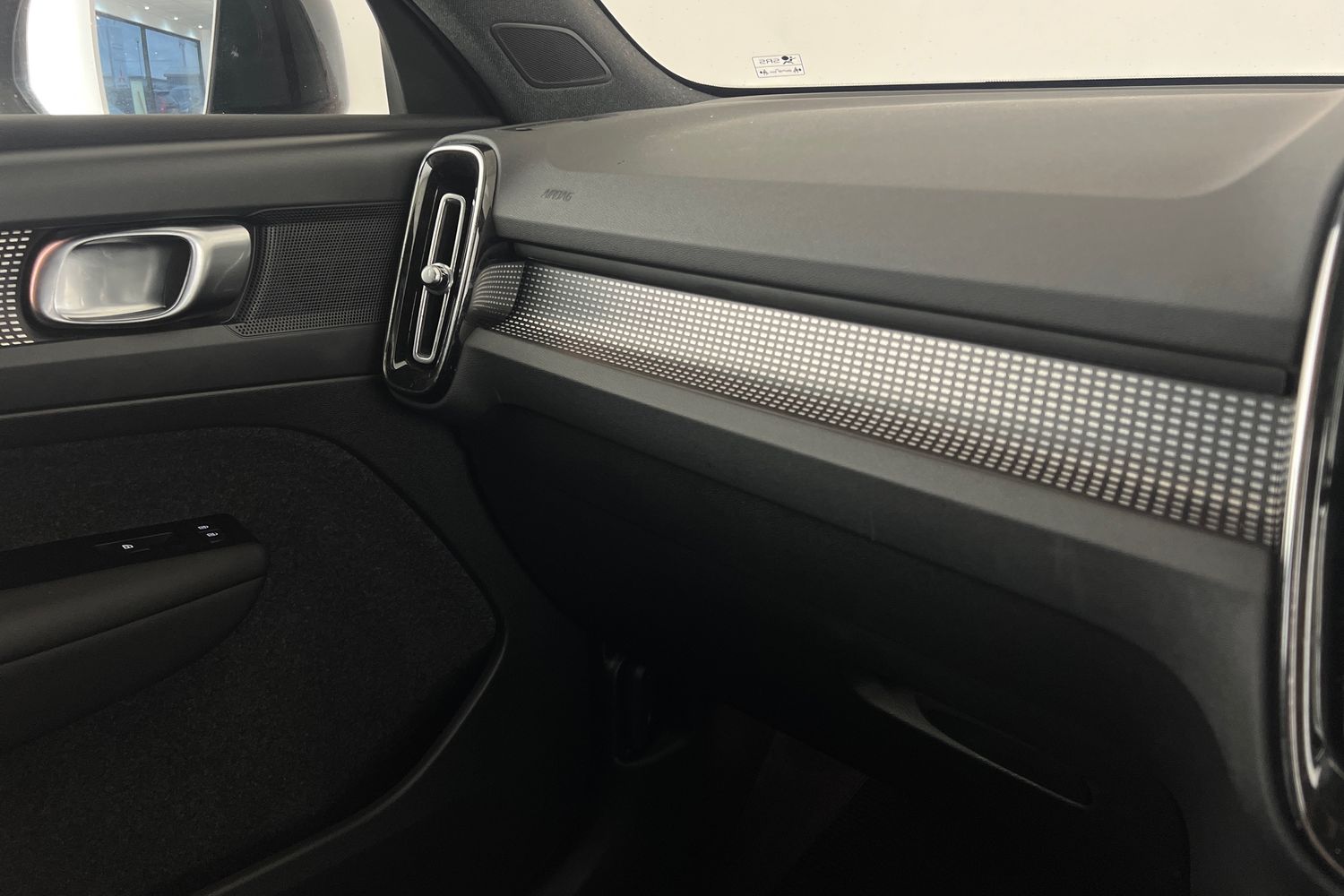 Used Volvo XC40 2022 for sale - 76234122: Photo 37