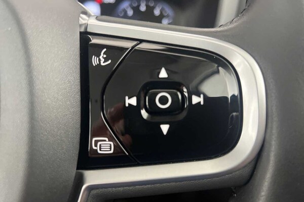 Used Volvo V60 2022 for sale - 75641135: Photo 12