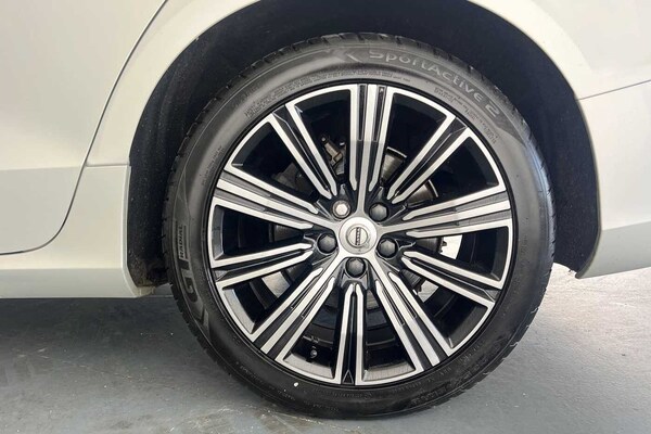 Used Volvo V60 2022 for sale - 75641135: Photo 25