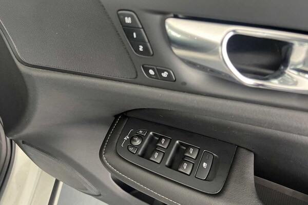 Used Volvo V60 2022 for sale - 75641135: Photo 29