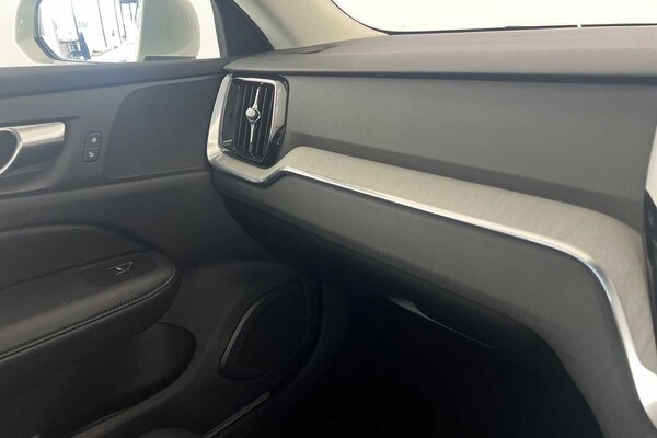 Used Volvo V60 2022 for sale - 75641135: Photo 31
