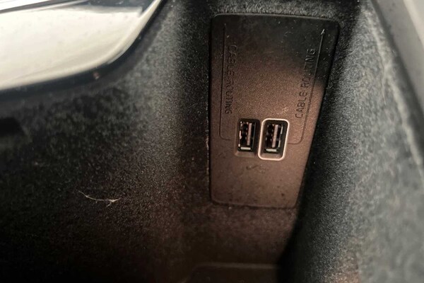 Used Volvo V60 2022 for sale - 75641135: Photo 32