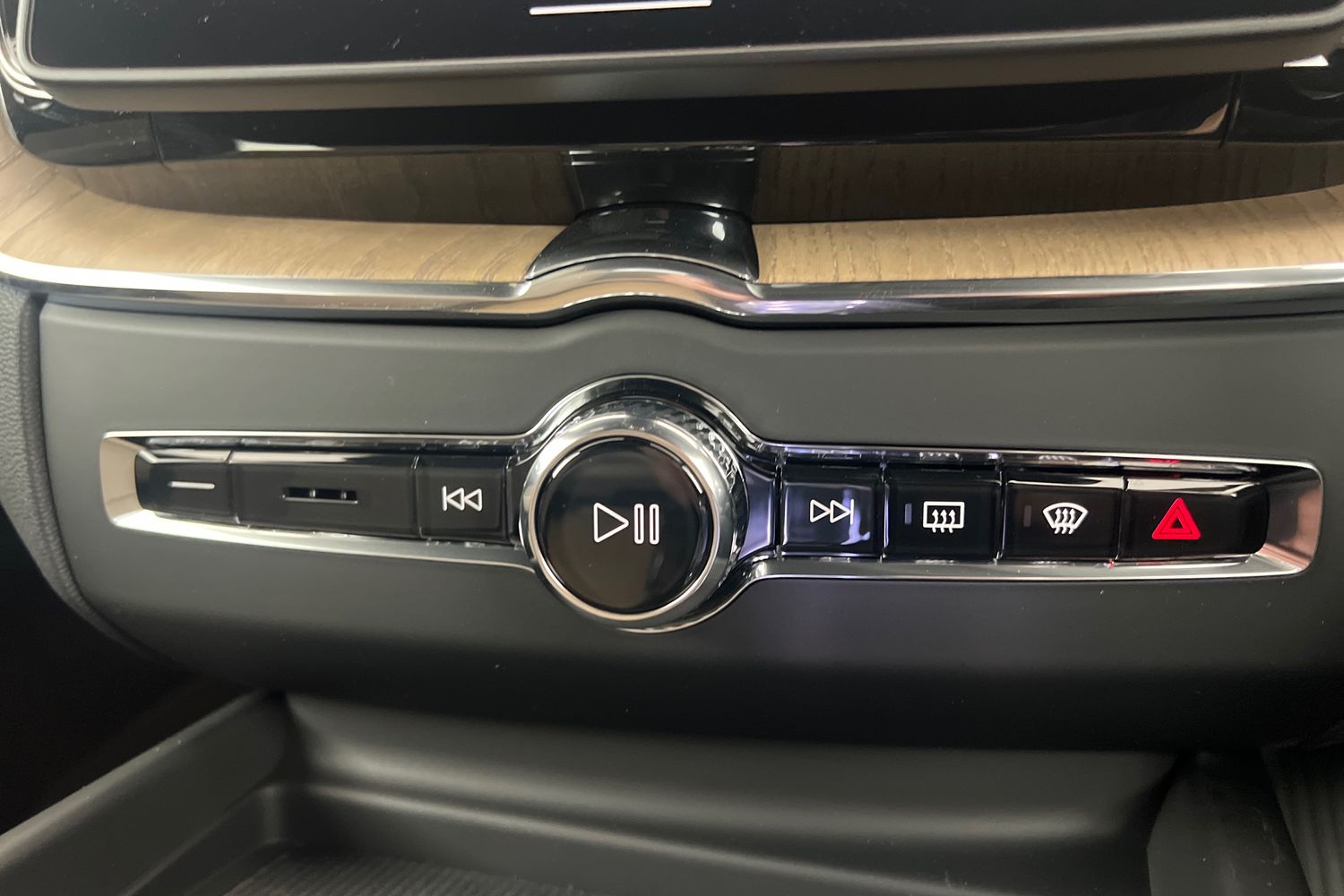 Used Volvo XC60 2025 for sale - 76007927: Photo 14