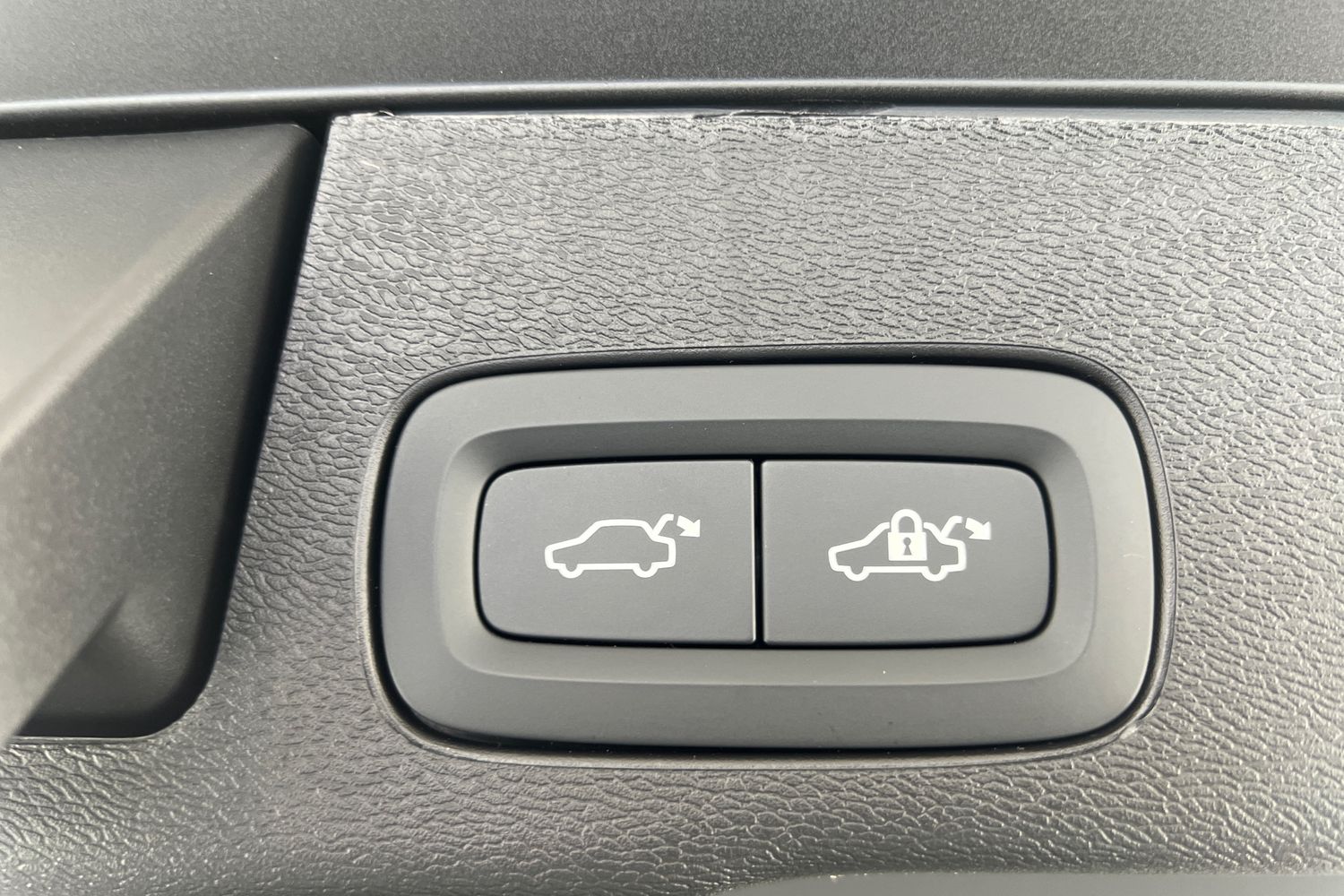 Used Volvo XC60 2025 for sale - 76007927: Photo 22