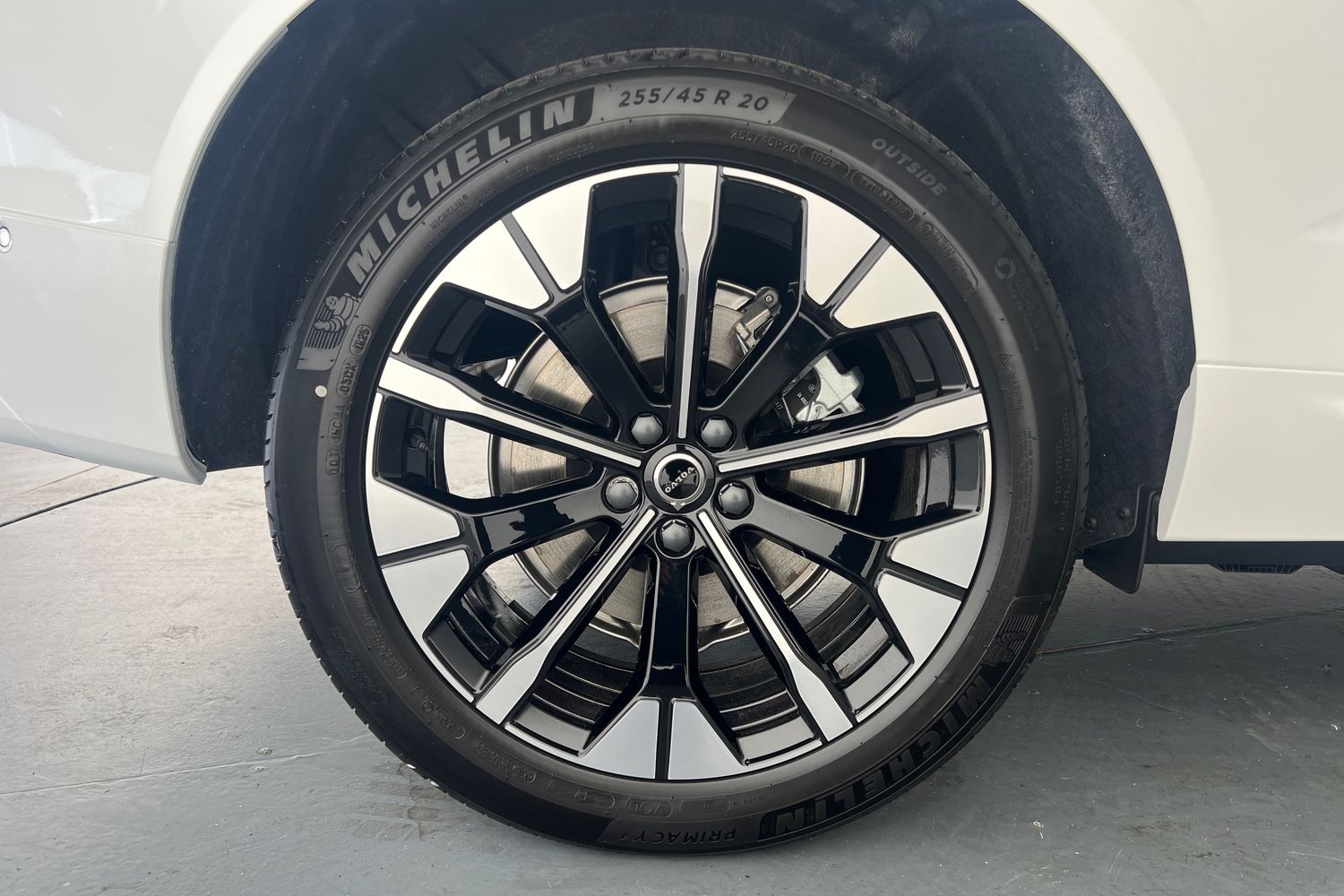 Used Volvo XC60 2025 for sale - 76007927: Photo 24