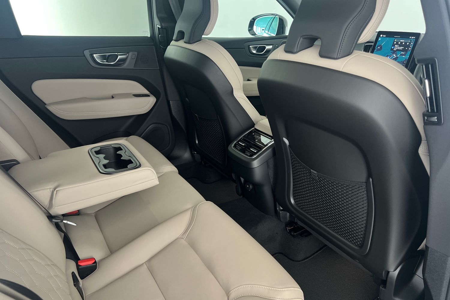 Used Volvo XC60 2025 for sale - 76007927: Photo 28
