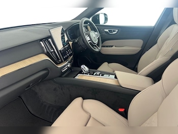 Used Volvo XC60 2025 for sale - 76007927: Photo 2