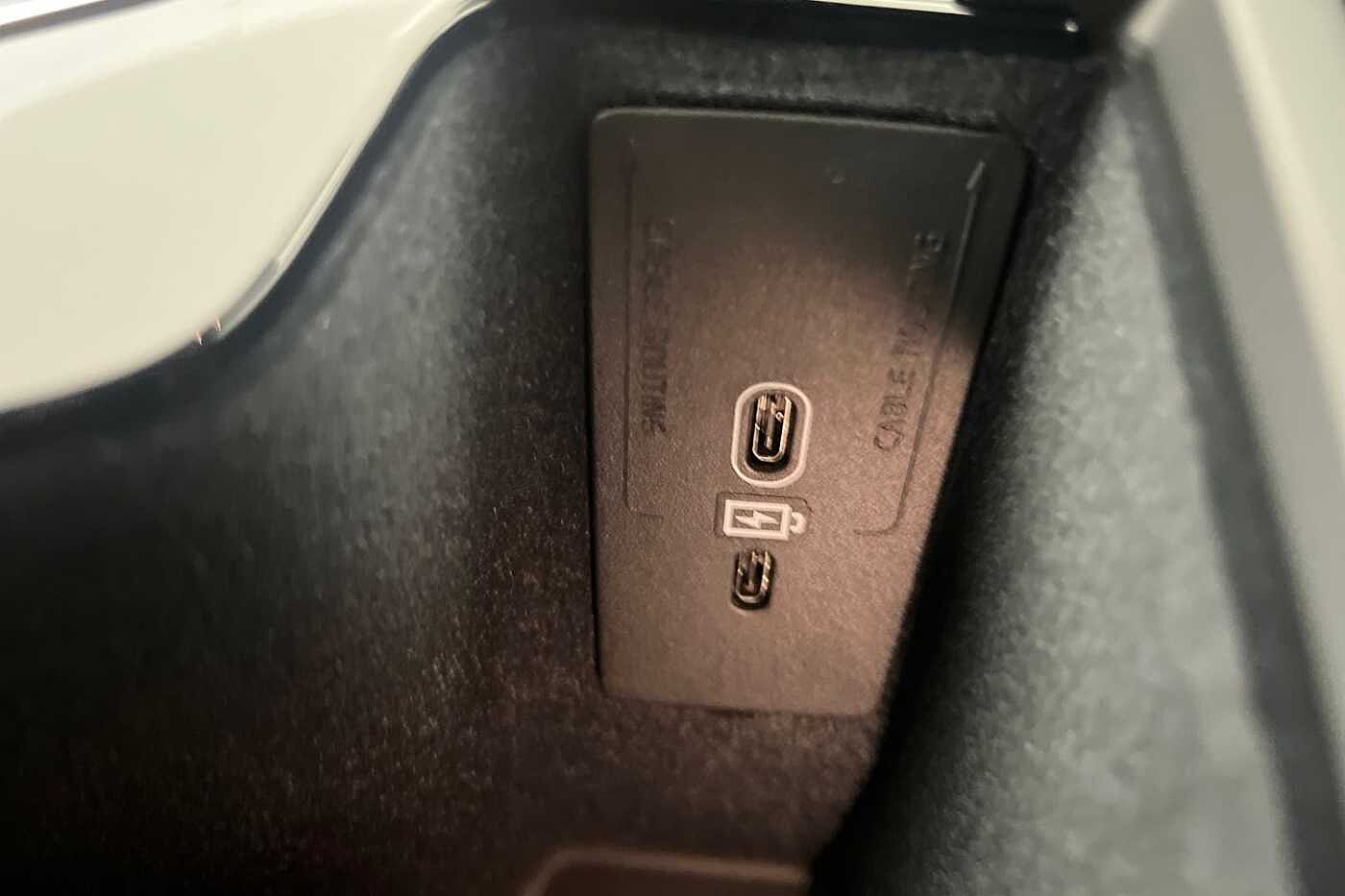 Used Volvo XC60 2025 for sale - 76007927: Photo 32