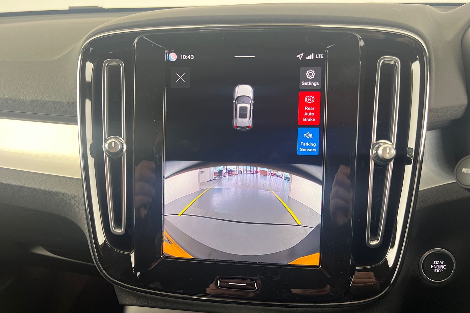 Used Volvo XC40 2025 for sale - 76614946: Photo 16