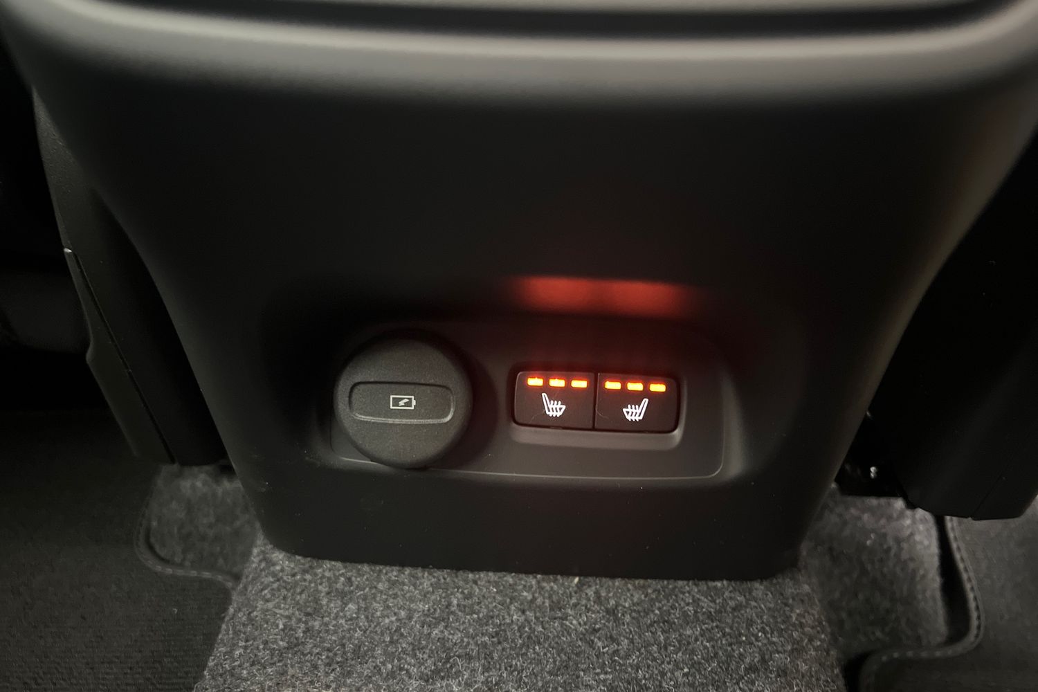 Used Volvo XC40 2025 for sale - 76614946: Photo 28