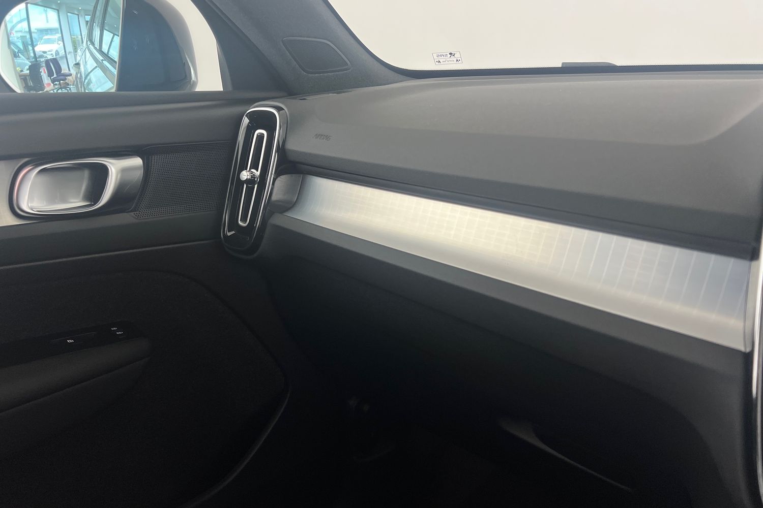 Used Volvo XC40 2025 for sale - 76614946: Photo 35