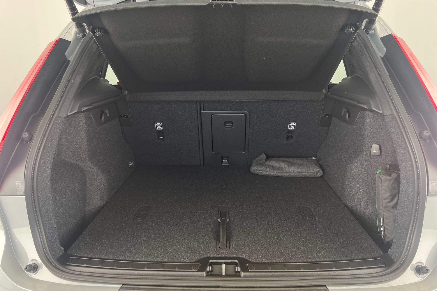 Used Volvo XC40 2025 for sale - 76614946: Photo 8