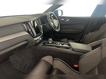 Used Volvo XC60 2022 for sale - 78000212: Photo