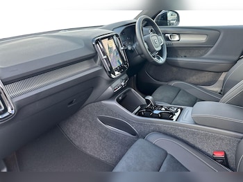 Used Volvo XC40 2024 for sale - 75439713: Photo