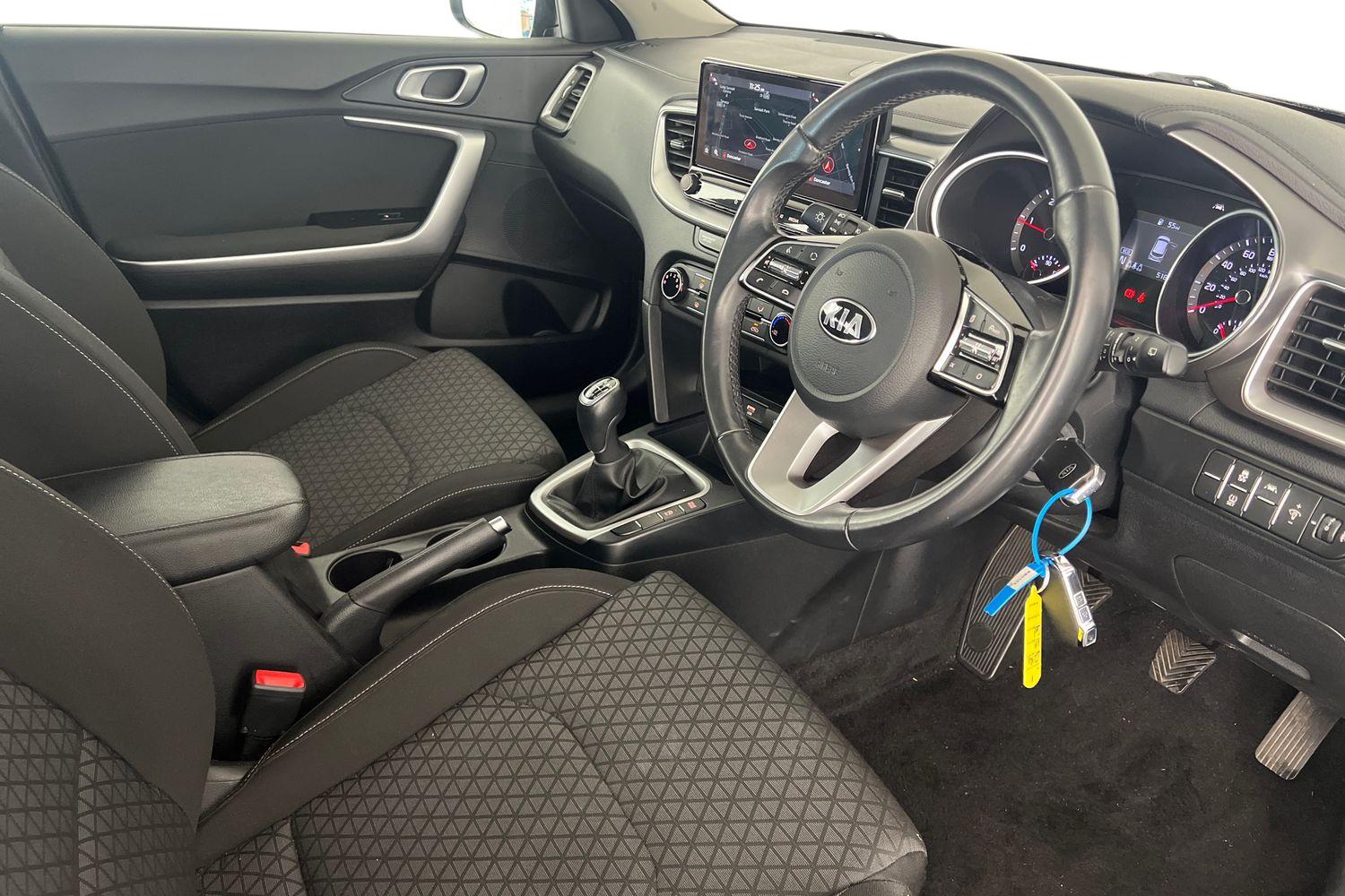 Used Kia Ceed 2021 for sale - 76652342: Photo 11