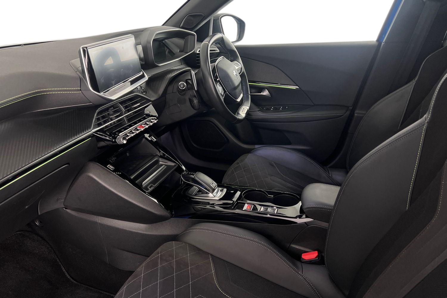 Used Peugeot 2008 2020 for sale - 77570084: Photo 2